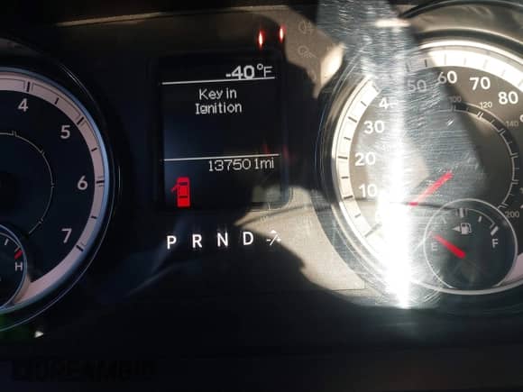 2018 Ram 1500 Express с VIN 1C6RR7FT3JS171975, выставлен на аукционе IAAI как лот 41331130 с пробегом 137 501 миль миль и . История ставок и продаж доступна на DreamBid. Изображение 7.