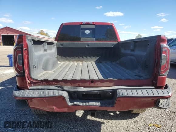 2018 GMC Sierra 1500 Denali with VIN 3GTU2PECXJG178003, listed as a Copart auction lot 85483815 with 152,865 mi miles and Salvage title. Bid and sale history available at DreamBid. Image 6.