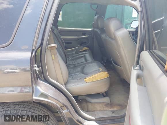 2004 Chevrolet Tahoe LS с VIN 1GNEC13Z44R122477, выставлен на аукционе IAAI как лот 42964937 с пробегом 352 967 миль миль и . История ставок и продаж доступна на DreamBid. Изображение 8.