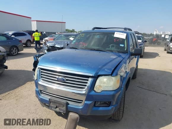 2009 Ford Explorer XLT with VIN 1FMEU63E49UA40720, listed as a IAAI auction lot 43369841 with 157,547 mi miles and . Bid and sale history available at DreamBid. Image 2.