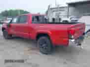 2021 Toyota Tacoma SR5 z VIN 3TYDZ5BN1MT002232, wystawiony jako IAAI lot #42374170 z przebiegiem 16 465 mil mil oraz . Historia ofert i sprzedaży dostępna na DreamBid. Obrazek 3.