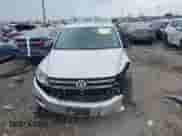 2017 Volkswagen Tiguan Sport с VIN WVGUV7AX3HK031469, выставлен на аукционе IAAI как лот 41672408 с пробегом 67 965 миль миль и . История ставок и продаж доступна на DreamBid. Изображение 12.