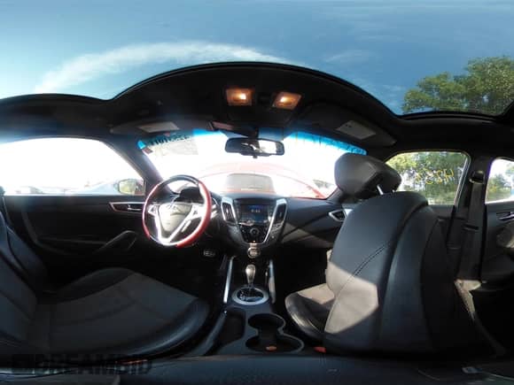 2016 Hyundai Veloster z VIN KMHTC6AD0GU264343, wystawiony jako IAAI lot #42531011 z przebiegiem 105 607 mil mil oraz . Historia ofert i sprzedaży dostępna na DreamBid. Obrazek 19.