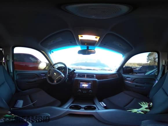 2014 Chevrolet Tahoe LS with VIN 1GNSKAE00ER162786, listed as a IAAI auction lot 41602182 with 189,890 mi miles and . Bid and sale history available at DreamBid. Image 18.