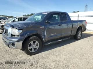 2009 Toyota Tundra SR5 с VIN 5TFBV54109X093830, выставлен на аукционе Copart как лот 66549445 с пробегом 85 932 миль миль и Списание • Salvage title. История ставок и продаж доступна на DreamBid. Изображение 1.