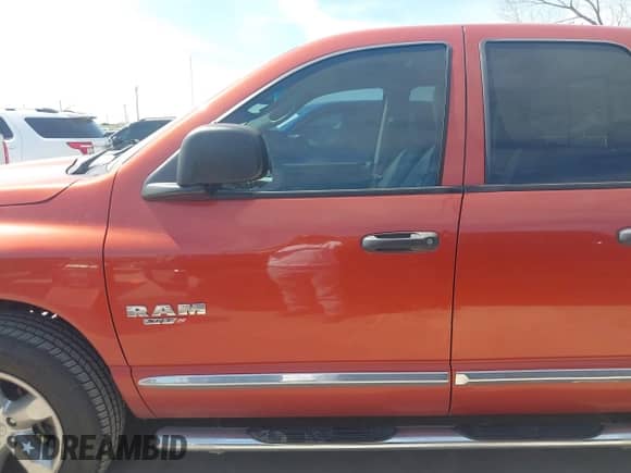 2008 Dodge 1500 SLT z VIN 1D7HA18278S565363, wystawiony jako IAAI lot #41783487 z przebiegiem 122 992 mil mil oraz . Historia ofert i sprzedaży dostępna na DreamBid. Obrazek 14.
