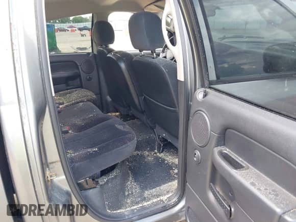 2005 Dodge 2500 SLT with VIN 3D7KR28C55G724977, listed as a IAAI auction lot 42632624 with 171,692 mi miles and . Bid and sale history available at DreamBid. Image 8.