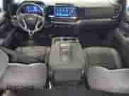 2025 Chevrolet Silverado 1500 z VIN 3GCPKKEK5SG139036, wystawiony jako Copart lot #68049775 z przebiegiem 8 130 mil mil oraz Szkoda całkowita • Salvage title. Historia ofert i sprzedaży dostępna na DreamBid. Obrazek 8.