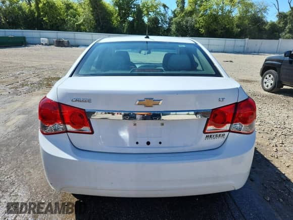 2011 Chevrolet Cruze 1FL z VIN 1G1PE5S90B7235736, wystawiony jako Copart lot #70587245 z przebiegiem 185 810 mil mil oraz Szkoda całkowita • Salvage title. Historia ofert i sprzedaży dostępna na DreamBid. Obrazek 6.