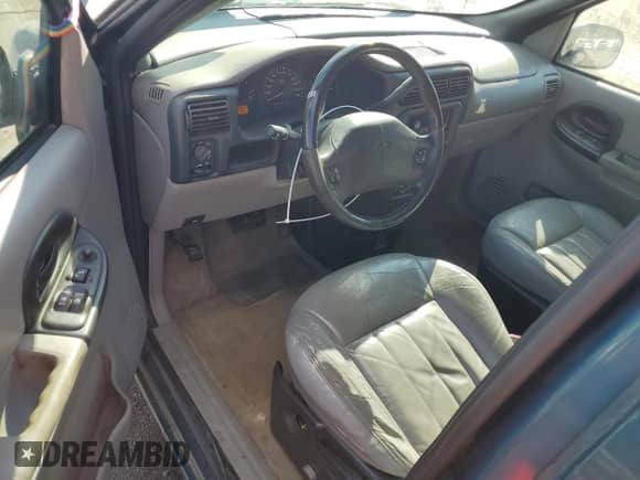 2003 Chevrolet Venture Y3G Mobility z VIN 1GNDX03E83D163083, wystawiony jako Copart lot #85219854 z przebiegiem 165 776 mil mil oraz Szkoda całkowita • Salvage title. Historia ofert i sprzedaży dostępna na DreamBid. Obrazek 8.