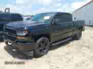 2017 Chevrolet Silverado 1500 Custom с VIN 1GCRCPEC7HZ377121, выставлен на аукционе IAAI как лот 42767022 с пробегом 156 857 миль миль и . История ставок и продаж доступна на DreamBid. Изображение 16.