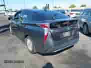 2017 Toyota Prius Two z VIN JTDKBRFUXH3037827, wystawiony jako IAAI lot #43303617 z przebiegiem 172 068 mil mil oraz . Historia ofert i sprzedaży dostępna na DreamBid. Obrazek 3.