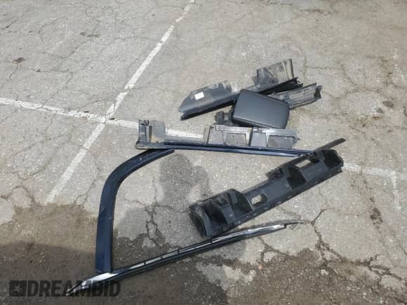 2024 Jeep Grand Cherokee Summit with VIN 1C4RJKET9R8525057, listed as a Copart auction lot 54657275 with 5,231 mi miles and Salvage title. Bid and sale history available at DreamBid. Image 13.