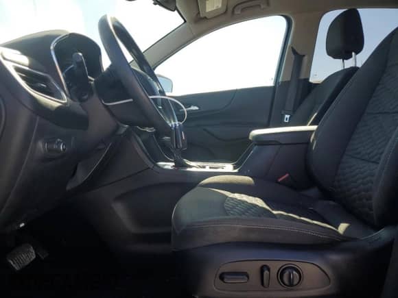 2019 Chevrolet Equinox LT с VIN 2GNAXUEV1K6284834, выставлен на аукционе Copart как лот 82562735 с пробегом 125 529 миль миль и Чистый • Clean title. История ставок и продаж доступна на DreamBid. Изображение 7.