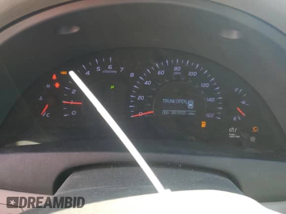 2011 Toyota Camry XLE z VIN 4T1BK3EK8BU626644, wystawiony jako Copart lot #86298585 z przebiegiem 341 810 mil mil oraz Szkoda całkowita • Salvage title. Historia ofert i sprzedaży dostępna na DreamBid. Obrazek 9.