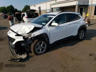 2022 Hyundai Kona SEL с VIN KM8K6CAB6NU863583, выставлен на аукционе Copart как лот 66851785 с пробегом 17 430 миль миль и Списание • Salvage title. История ставок и продаж доступна на DreamBid. Изображение 1.