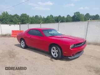 2013 Dodge Challenger SXT с VIN 2C3CDYAG7DH540401, выставлен на аукционе IAAI как лот 42474984 с пробегом 180 647 миль миль и . История ставок и продаж доступна на DreamBid. Изображение 1.