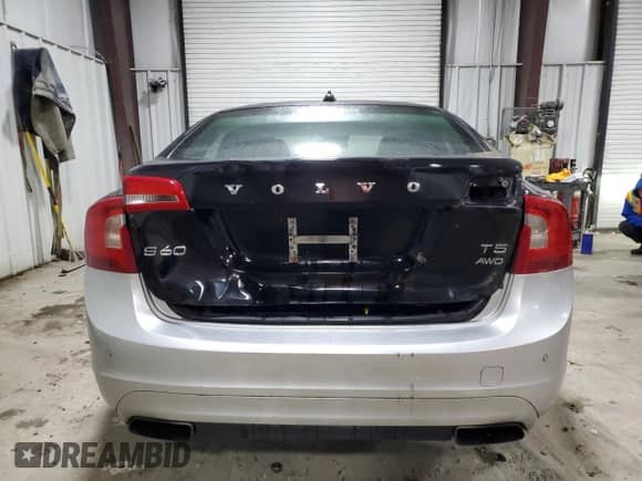 2015 Volvo S60 с VIN YV1612TA4F2313261, выставлен на аукционе Copart как лот 62922755 с пробегом 83 364 миль миль и Списание • Salvage title. История ставок и продаж доступна на DreamBid. Изображение 6.