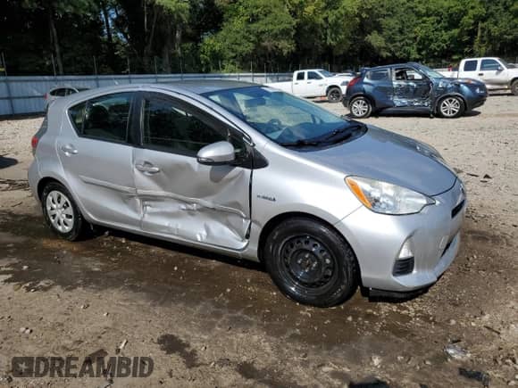 2012 Toyota Prius Four z VIN JTDKDTB36C1507960, wystawiony jako Copart lot #71008385 z przebiegiem 154 493 mil mil oraz Szkoda całkowita • Salvage title. Historia ofert i sprzedaży dostępna na DreamBid. Obrazek 4.