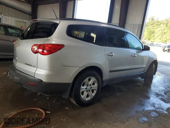 2010 Chevrolet Traverse LS z VIN 1GNLVEED6AJ236050, wystawiony jako Copart lot #67088695 z przebiegiem Nie podano mil oraz Szkoda całkowita • Salvage title. Historia ofert i sprzedaży dostępna na DreamBid. Obrazek 3.