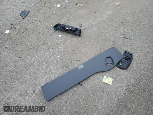 2021 Toyota Sienna Limited z VIN 5TDESKFC8MS034235, wystawiony jako Copart lot #63770035 z przebiegiem 50 981 mil mil oraz Szkoda całkowita • Salvage title. Historia ofert i sprzedaży dostępna na DreamBid. Obrazek 13.