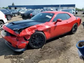2015 Dodge Challenger R/T Scat Pack с VIN 2C3CDZFJ6FH839522, выставлен на аукционе Copart как лот 62704165 с пробегом 87 816 миль миль и Чистый • Clean title. История ставок и продаж доступна на DreamBid. Изображение 1.