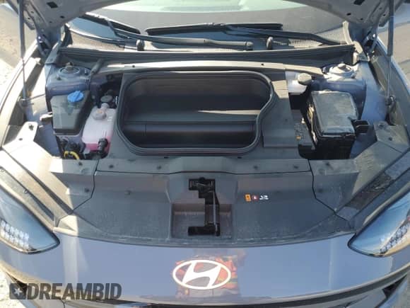 2023 Hyundai Ioniq 6 SEL с VIN KMHM34AA8PA052127, выставлен на аукционе Copart как лот 80269815 с пробегом 8 658 миль миль и Списание • Salvage title. История ставок и продаж доступна на DreamBid. Изображение 11.