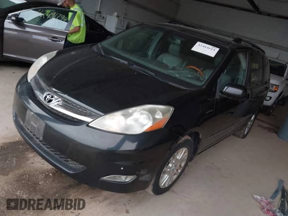 2009 Toyota Sienna XLE with VIN 5TDZK22C29S227222, listed as a IAAI auction lot 42484614 with 241,703 mi miles and . Bid and sale history available at DreamBid. Image 2.