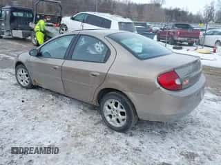 2000 Dodge Neon Highline z VIN 1B3ES46CXYD694730, wystawiony jako IAAI lot #41610249 z przebiegiem 110 930 mil mil oraz . Historia ofert i sprzedaży dostępna na DreamBid. Obrazek 3.