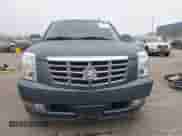 2008 Cadillac Escalade ESV с VIN 1GYFC66888R214804, выставлен на аукционе IAAI как лот 41560762 с пробегом 105 446 миль миль и . История ставок и продаж доступна на DreamBid. Изображение 12.