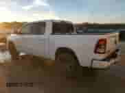 2021 Ram 1500 Big Horn z VIN 1C6RREFT9MN769009, wystawiony jako Copart lot #84448914 z przebiegiem 86 631 mil mil oraz Czysty tytuł • Clean title. Historia ofert i sprzedaży dostępna na DreamBid. Obrazek 2.