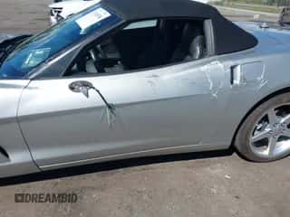 2005 Chevrolet Corvette с VIN 1G1YY34U155123951, выставлен на аукционе IAAI как лот 43310538 с пробегом 84 085 миль миль и . История ставок и продаж доступна на DreamBid. Изображение 6.