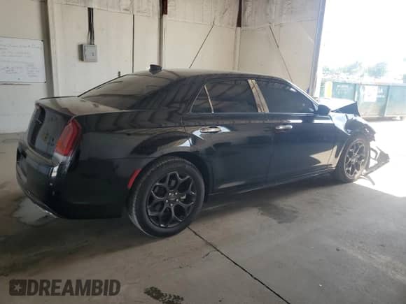 2023 Chrysler 300 Touring L with VIN 2C3CCASG9PH573347, listed as a Copart auction lot 68348105 with 6,258 mi miles and Salvage title. Bid and sale history available at DreamBid. Image 3.