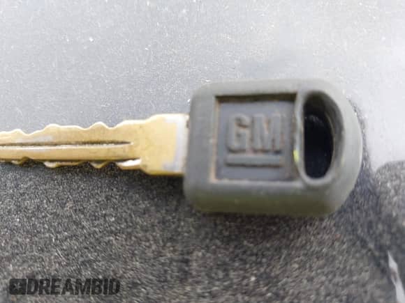 1996 GMC Sierra 1500 with VIN 1GTEC14R3TE521264, listed as a IAAI auction lot 43445138 with 104,184 mi miles and . Bid and sale history available at DreamBid. Image 11.