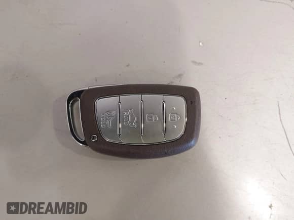 2018 Hyundai Sonata Limited с VIN 5NPE34AF1JH719978, выставлен на аукционе IAAI как лот 42345555 с пробегом 92 450 миль миль и . История ставок и продаж доступна на DreamBid. Изображение 11.