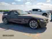 2008 BMW Z4 3.0i с VIN 4USBU33558LW75661, выставлен на аукционе Copart как лот 55009155 с пробегом 163 292 миль миль и Чистый • Clean title. История ставок и продаж доступна на DreamBid. Изображение 4.