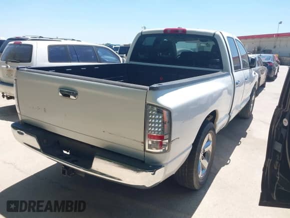 2007 Dodge 1500 SLT with VIN 1D7HA18P57S131050, listed as a IAAI auction lot 42808105 with 189,933 mi miles and . Bid and sale history available at DreamBid. Image 4.