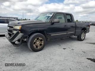 2006 Chevrolet Silverado 1500 LT3 с VIN 2GCEK19BX61101926, выставлен на аукционе Copart как лот 81952145 с пробегом 158 439 миль миль и Списание • Salvage title. История ставок и продаж доступна на DreamBid. Изображение 1.