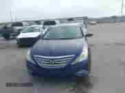 2012 Hyundai Sonata SE z VIN 5NPEC4AC0CH314087, wystawiony jako IAAI lot #43553139 z przebiegiem 178 159 mil mil oraz . Historia ofert i sprzedaży dostępna na DreamBid. Obrazek 6.