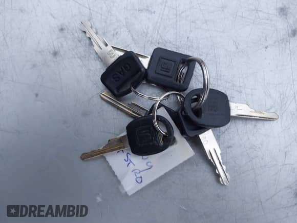 1995 Chevrolet Astro Cargo with VIN 1GBDM19W5SB172412, listed as a IAAI auction lot 41172353 with 119,531 mi miles and . Bid and sale history available at DreamBid. Image 11.