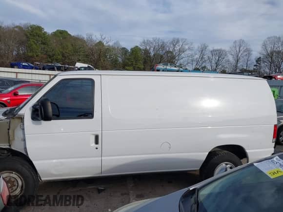 2013 Ford Econoline Cargo Commercial с VIN 1FTNE2EL8DDA63769, выставлен на аукционе IAAI как лот 41520478 с пробегом 156 000 миль миль и . История ставок и продаж доступна на DreamBid. Изображение 14.