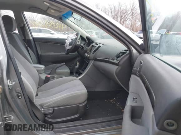 2010 Hyundai Sonata GLS с VIN 5NPET4AC0AH641568, выставлен на аукционе IAAI как лот 41288786 с пробегом 221 722 миль миль и . История ставок и продаж доступна на DreamBid. Изображение 5.