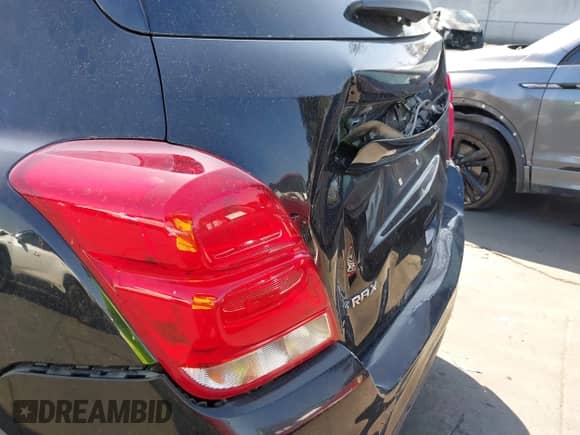 2019 Chevrolet Trax LT with VIN KL7CJLSB4KB947220, listed as a IAAI auction lot 43299045 with Not provided miles and . Bid and sale history available at DreamBid. Image 18.