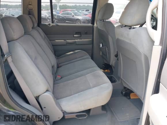 2005 Dodge Durango SLT with VIN 1D4HB48D35F576037, listed as a IAAI auction lot 42873937 with 238,266 mi miles and . Bid and sale history available at DreamBid. Image 8.