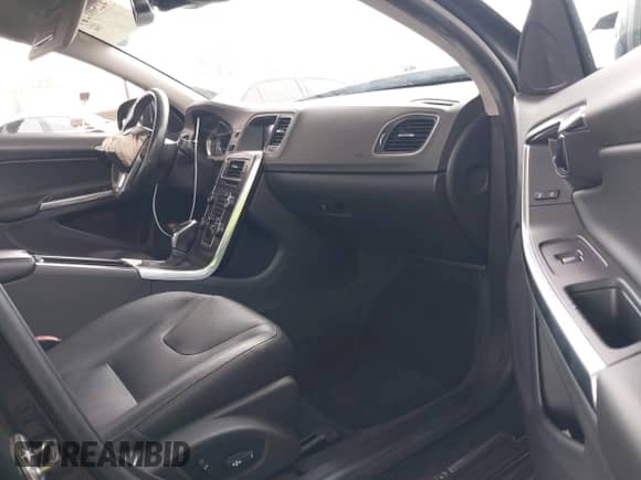 2015 Volvo S60 T5 Drive-E Premier with VIN YV126MFB0F2301169, listed as a IAAI auction lot 42500241 with 71,732 mi miles and . Bid and sale history available at DreamBid. Image 5.
