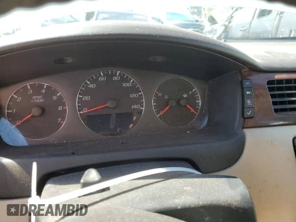 2011 Chevrolet Impala LTZ z VIN 2G1WC5EM1B1190028, wystawiony jako Copart lot #70317565 z przebiegiem Nie podano mil oraz Szkoda całkowita • Salvage title. Historia ofert i sprzedaży dostępna na DreamBid. Obrazek 9.