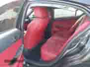 2025 Lexus IS 350 F Sport z VIN JTHGZ1B21S5083032, wystawiony jako IAAI lot #43224117 z przebiegiem 3 564 mil mil oraz . Historia ofert i sprzedaży dostępna na DreamBid. Obrazek 8.