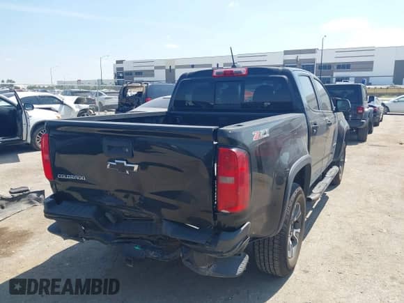 2016 Chevrolet Colorado 4WD Z71 with VIN 1GCGTDE37G1105901, listed as a IAAI auction lot 43218506 with 192,482 mi miles and . Bid and sale history available at DreamBid. Image 4.