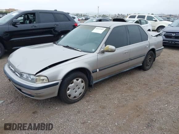 1991 Honda Accord LX z VIN JHMCB7655MC000372, wystawiony jako IAAI lot #42372597 z przebiegiem 153 129 mil mil oraz . Historia ofert i sprzedaży dostępna na DreamBid. Obrazek 2.