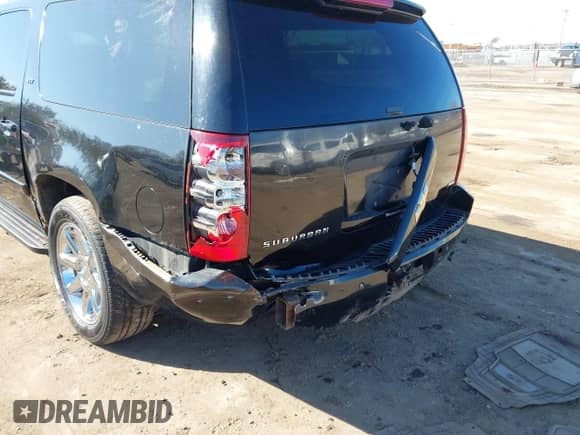 2007 Chevrolet Suburban LT with VIN 1GNFK16347J223178, listed as a IAAI auction lot 41757938 with Not provided miles and . Bid and sale history available at DreamBid. Image 6.